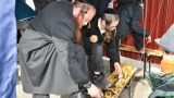 עמדת צחצוח נעליים שע"י הכנסת אורחים המרכזית אומן