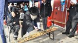 עמדת צחצוח נעליים שע"י הכנסת אורחים המרכזית אומן